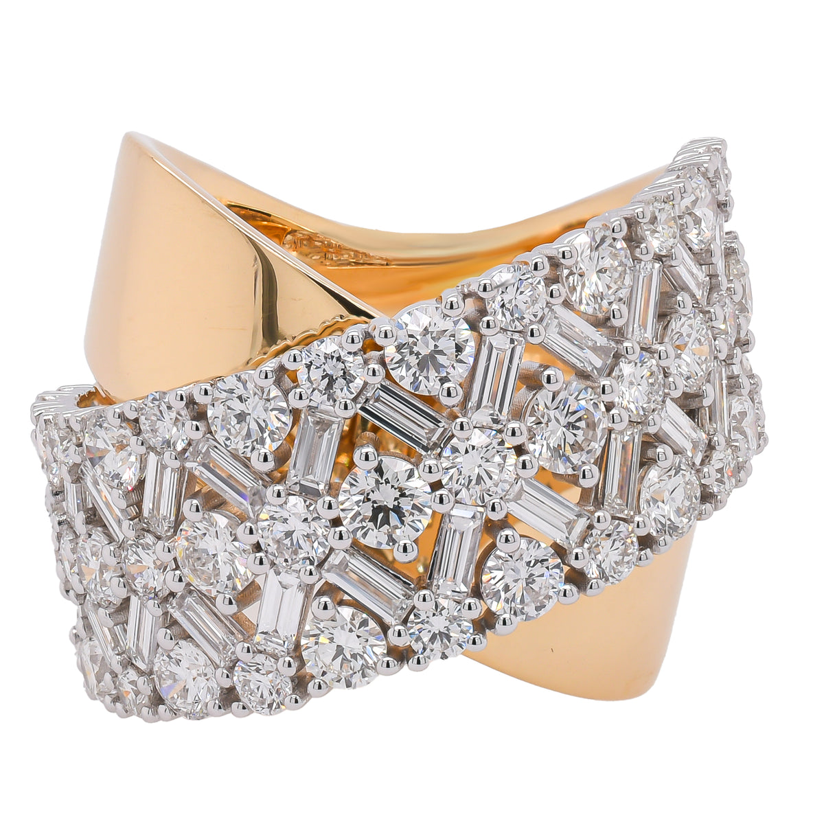 18K Yellow and White Gold Diamond Plain and Checkered Diamond Crossover Fashion Ring