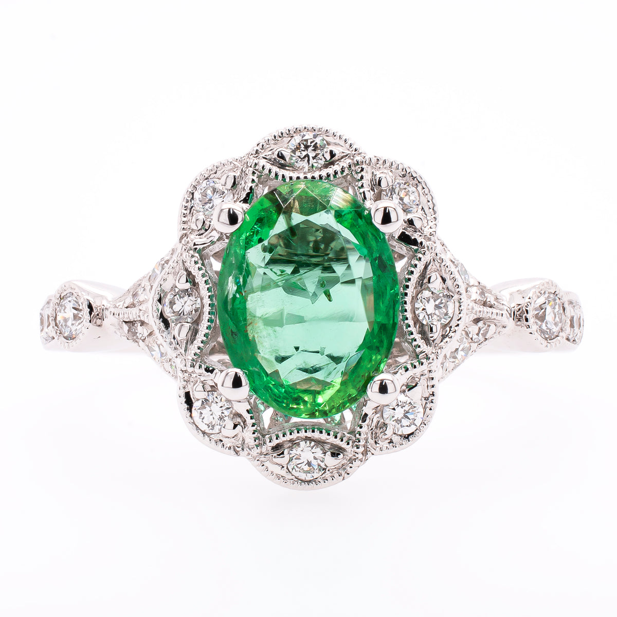 18K White Gold Emerald Diamond Flower Ring