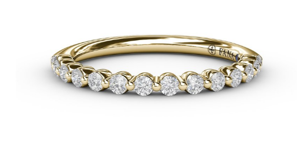 14K Yellow Gold Single Shared Prong Natural Diamond Wedding Band | 0.28 CTW